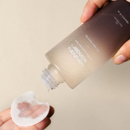 Toner cu acid hialuronic si orez negru HaruHaru Wonder